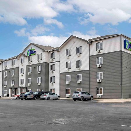 Extended Stay America Select Suites - Wichita - North Экстерьер фото