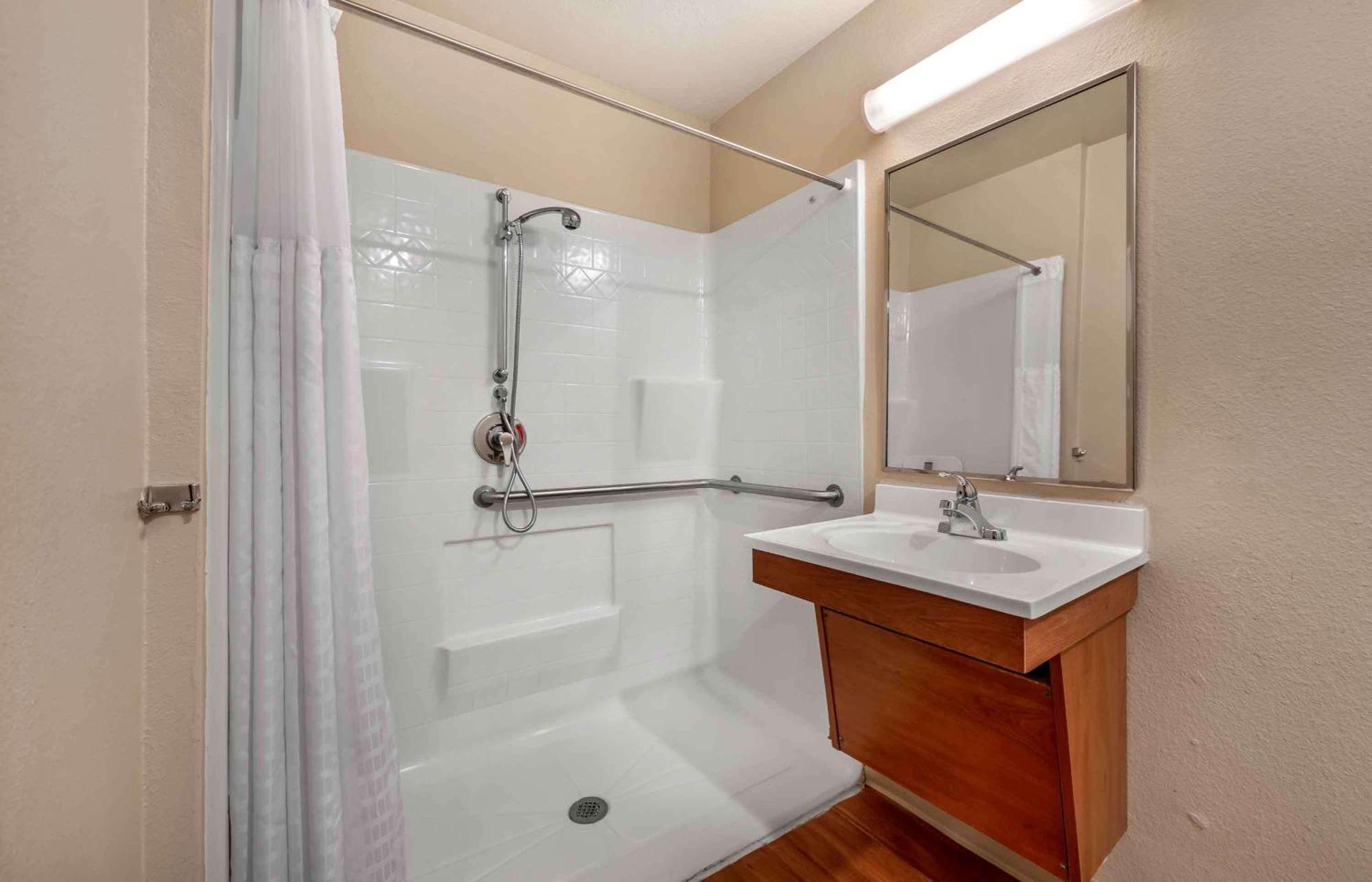 Extended Stay America Select Suites - Wichita - North Экстерьер фото