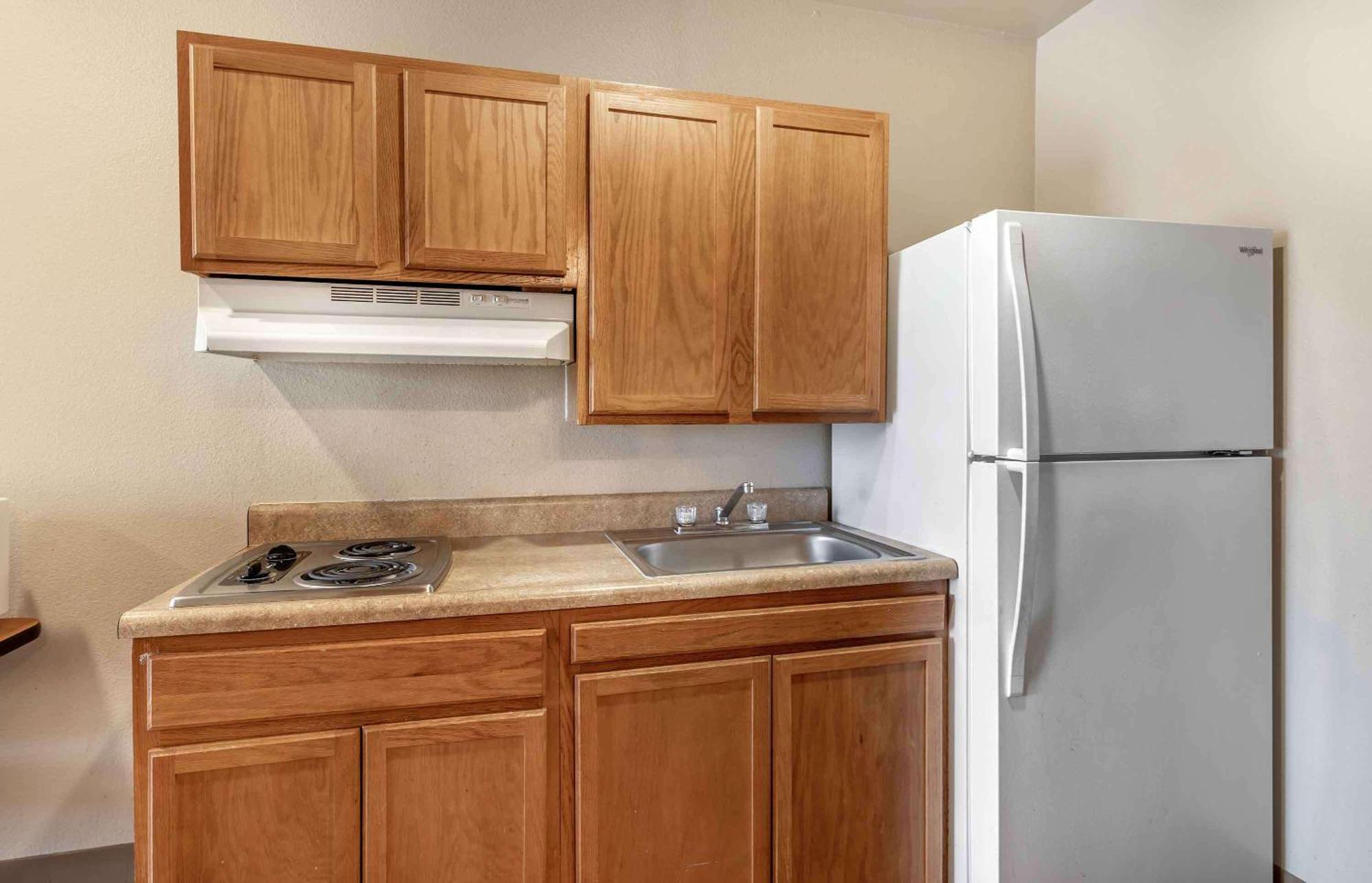 Extended Stay America Select Suites - Wichita - North Экстерьер фото