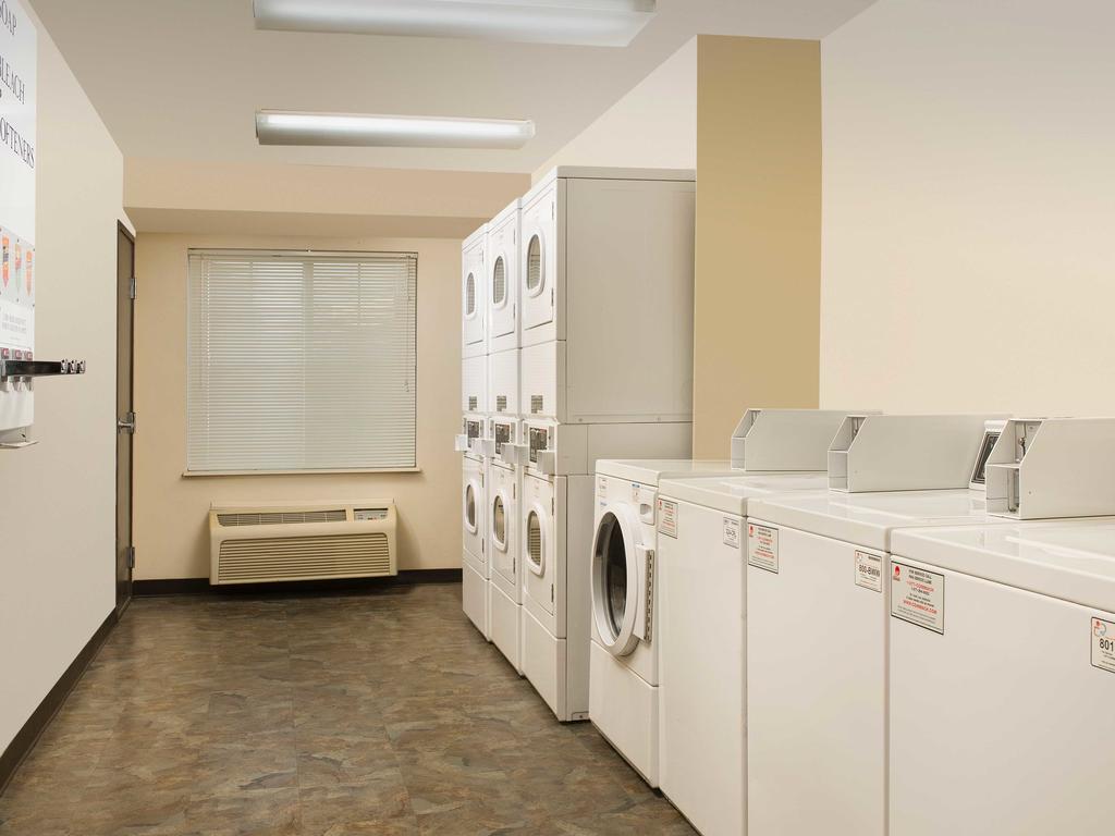 Extended Stay America Select Suites - Wichita - North Экстерьер фото